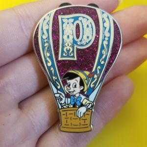 Disney Pinocchio Hot Air Balloon Pin Adventure Box